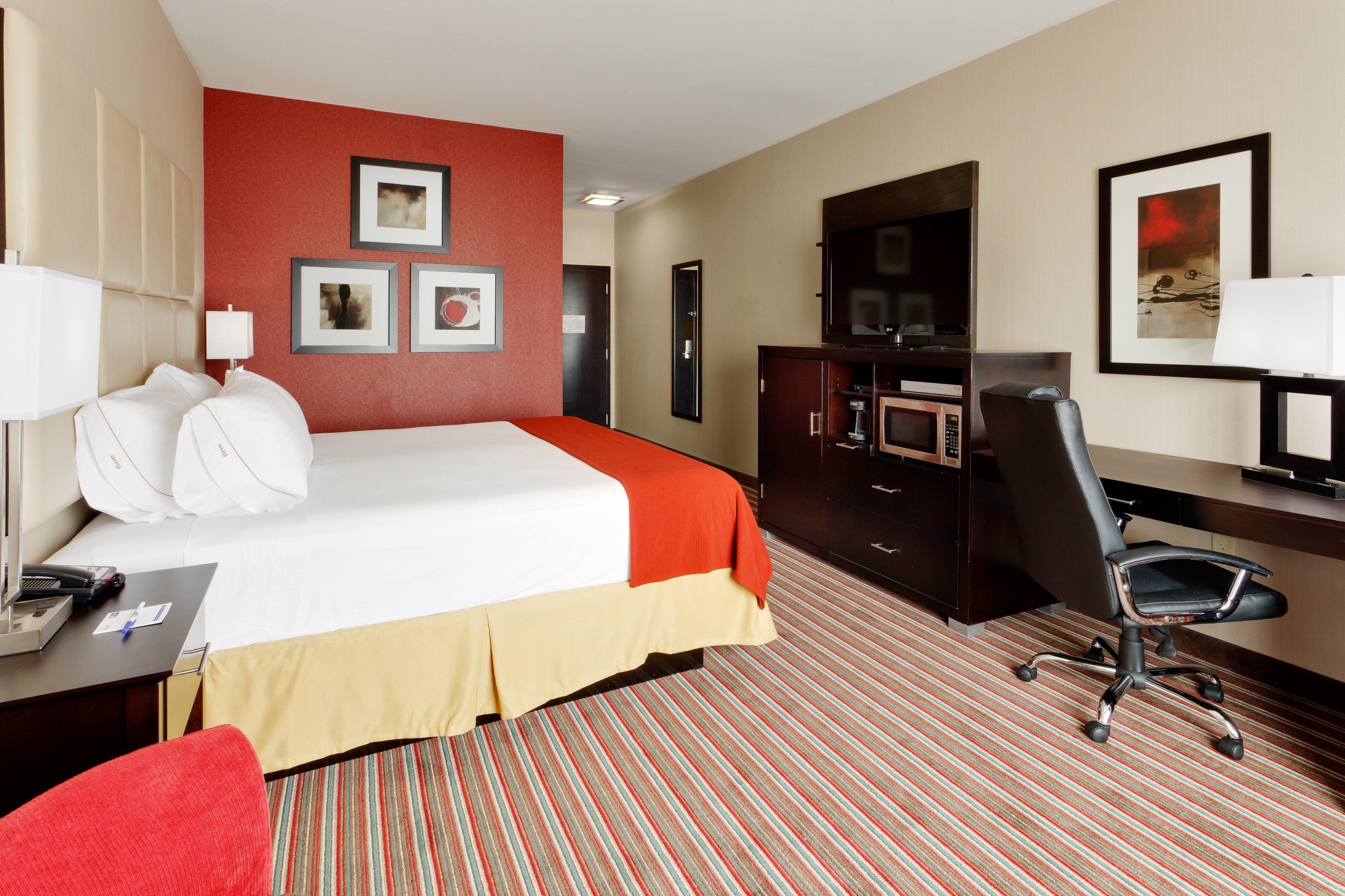 Express & Northeast By Ihg Hotel